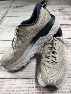 HOKA ONE ONE Bondi 7 Running Shoes Women’s 8.5 Beige Pink